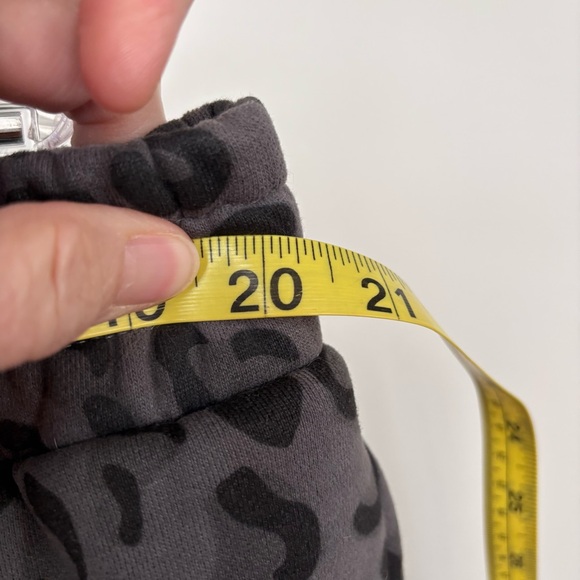 Comfrt Leopard Print Shorts Size 3XL - Picture 7 of 7